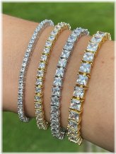 Sparkling Square Bracelet