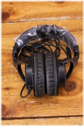Studio Pro DJ Headphones