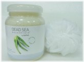 Aloe Infused Dead Sea Bath Salts with Bonus Sponge