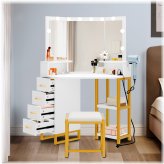 Glowing Reflection Dressing Station