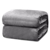 CozyMink Fleece Throw: Luxurious Softness for Your Home