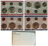 Bicentennial US Mint Set with Eisenhower Dollar
