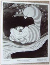 Wonderland Chronicles: The Cheshire Cat