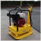 Honda-Powered Reversible Compactor for Efficient Soil and Asphalt Compaction