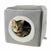 CozyCat Retreat: Cushioned Feline Hideaway