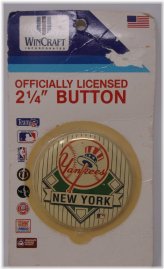 Retro Yankees Memorabilia Pin