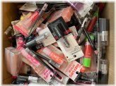 Beauty Treasure Trove: 200 Assorted Makeup Brands for Wholesale