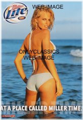 Modern Bombshell Art Print