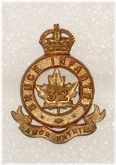 32nd Bruce Infantry Collar Badge - Canadian Army c.1900