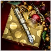 Glass Fountain Pen Ornament