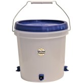 FeatherFlow Automatic Poultry Waterer with Horizontal Side Mount Nipples