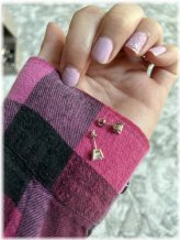 Regal Radiance Diamond Stud Earrings