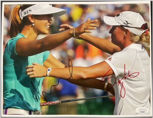 Signature Swing: A Captivating Moment in LPGA History