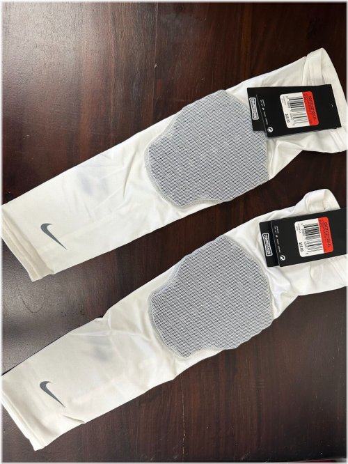 Nike Hyperstrong Compression Sleeve Set