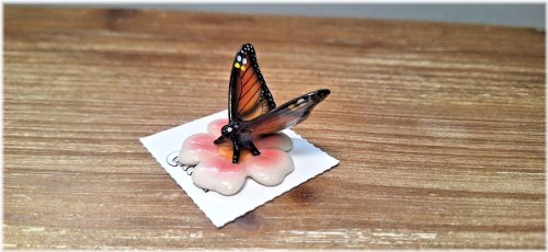 Monarch Milkweed Figurine by Little Critterz