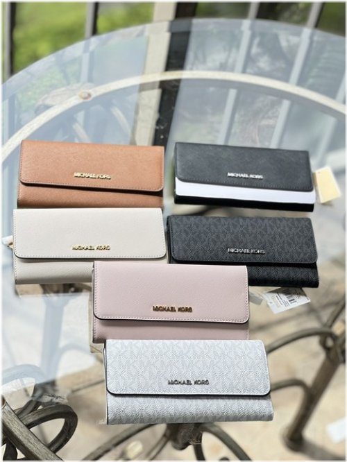 Chic Trifold Credit Card Holder
