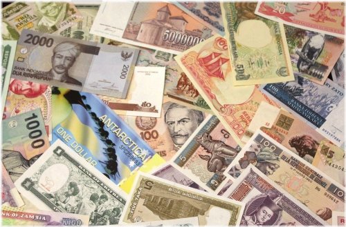 World Banknote Assortment Pack (Sold in Lots of 12)