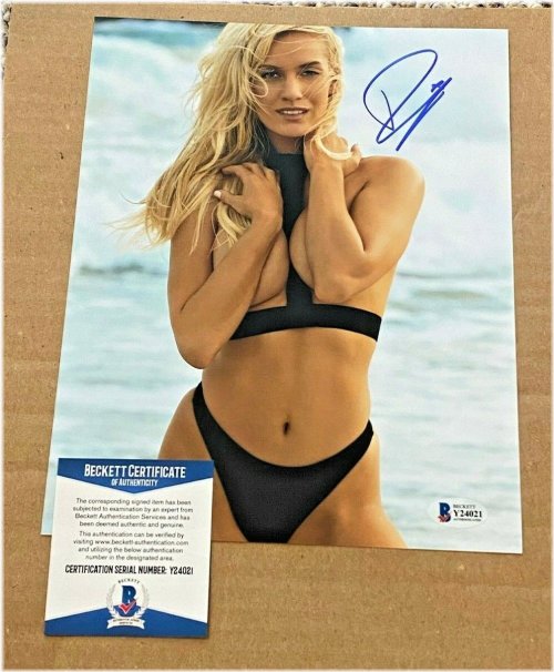 LPGA Golfer Paige Spiranac Autographed Photo, Beckett Certified #3