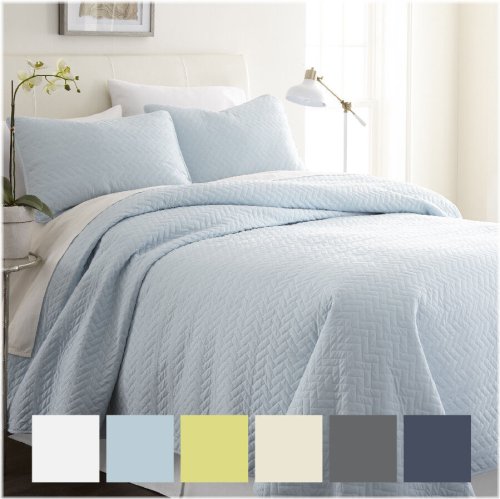 Kaycie Gray Quilted Coverlet Set