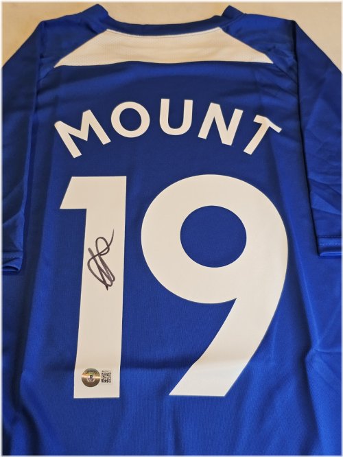 Mason Mount Signed Blue Custom Jersey with Beckett Sticker