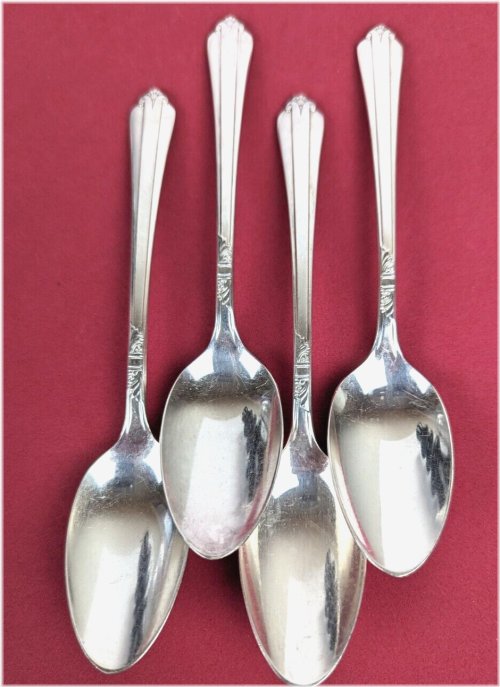 Vintage Teaspoons Set - Wm Rogers International Claridge Hostess STARLIGHT Collection