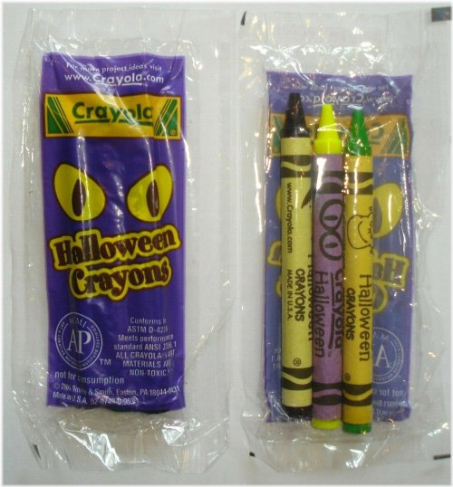 Glowing Halloween Crayons Set