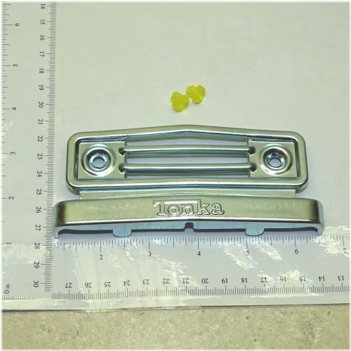 Retro Dodge Grill + Headlight Set Toy Part