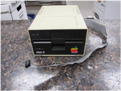 Apple II Disk II 5.25" Floppy Drive