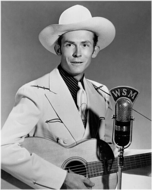 Vintage Melodies: Hank Williams Sr. in Concert