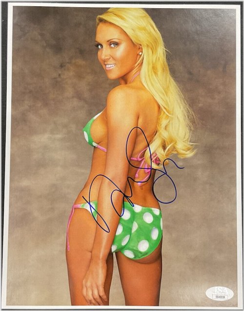 Gulbis Signature Collectible