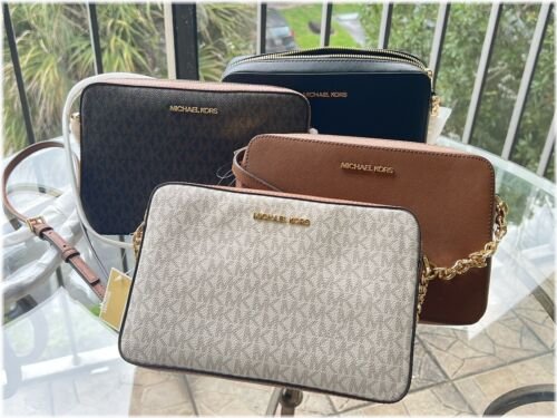 Chic Carryall Wallet