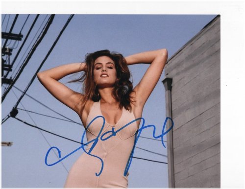 Celebrity Glamour Signature