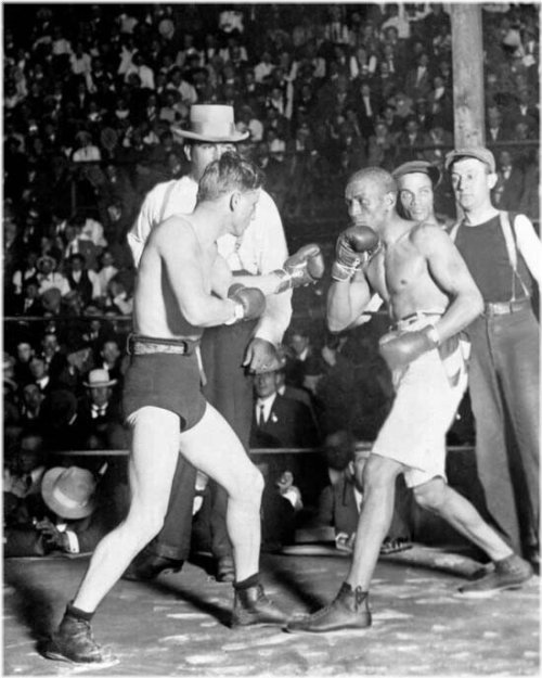 Vintage Boxing Showdown Print