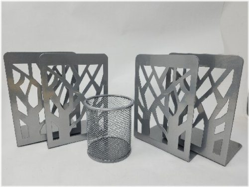 Elegant Metal Shelf Accents