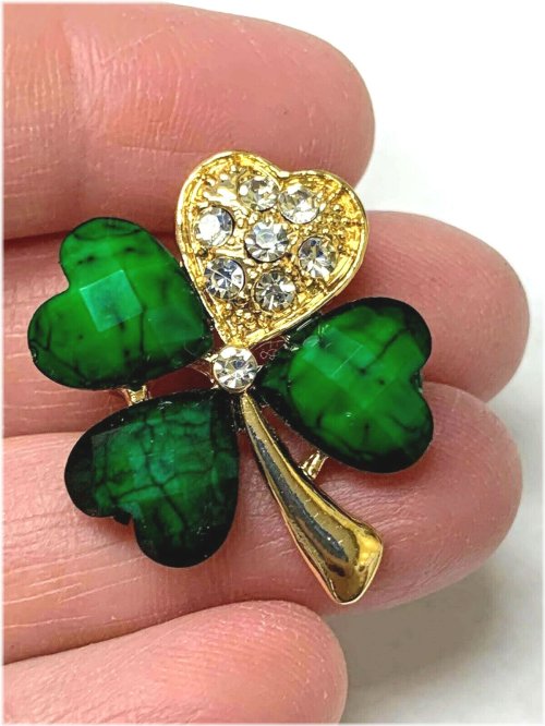 Emerald Enchantment Gold Brooch