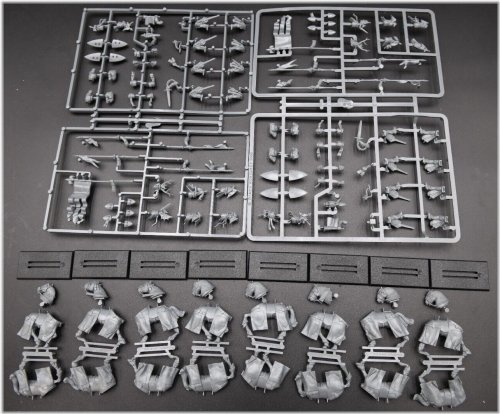 Realm Knights of Bretonnia Miniatures