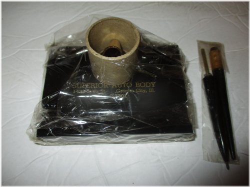 Timeless Quill Stand