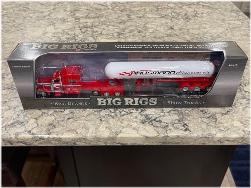 Hausmann Transport Peterbilt 389 with Tanker Trailer 1/64