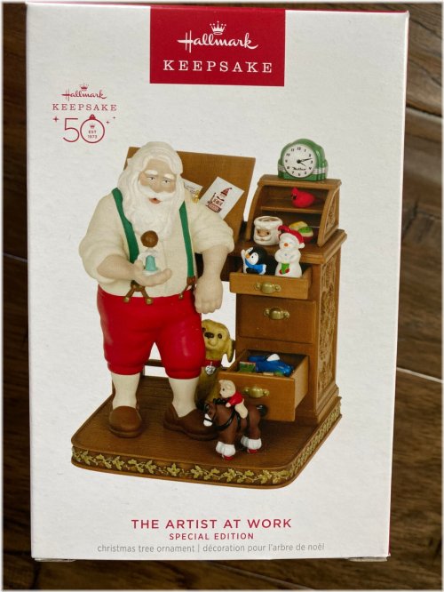 Festive Artistry Santa Claus Ornament