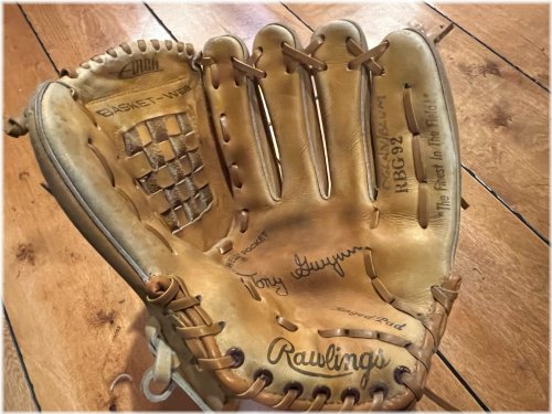 Retro Classic Fielder's Glove