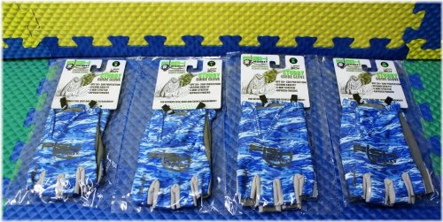 Blue Water Camo Stubby Guide Glove