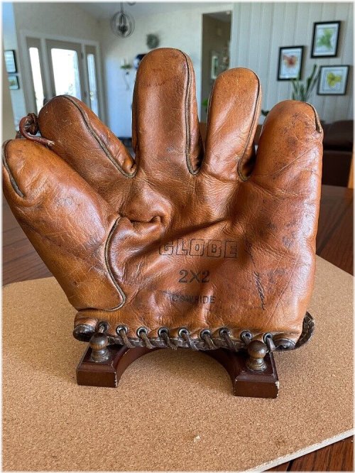 Retro Split-Finger Baseball Glove