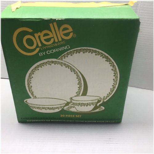 Fresh Meadow Dinnerware Set