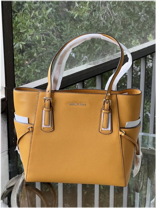 Sunshine Voyager Shoulder Tote