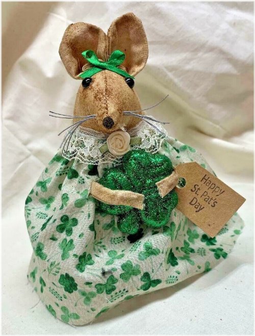 Shamrock Fields Antique Mouse