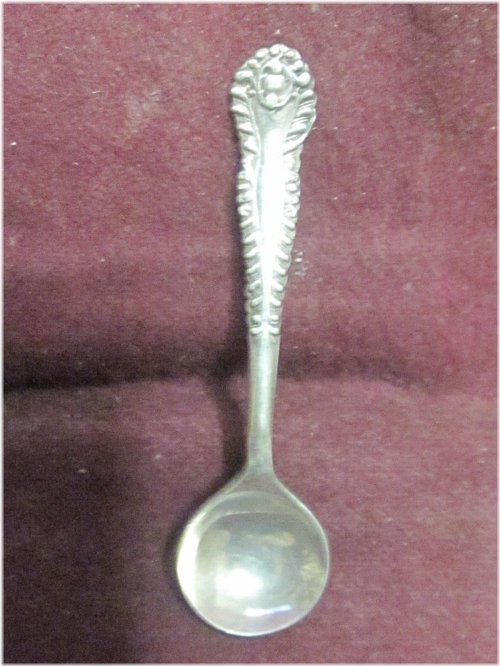 Birmingham Suckling & Co Silver Salt Spoon