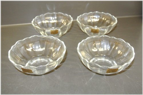 Scalloped Edge Glass Bowls