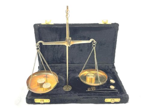 The Heritage Brass Balance Scale Set