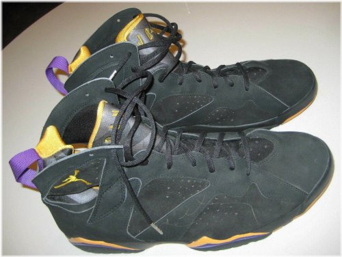 Kobe Bryant's Game-Worn Air Jordan 7 Shoes from 2002-03 Season with BAS LOA