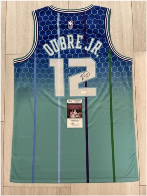 Kelly Oubre Charlotte Hornets Signed Jersey